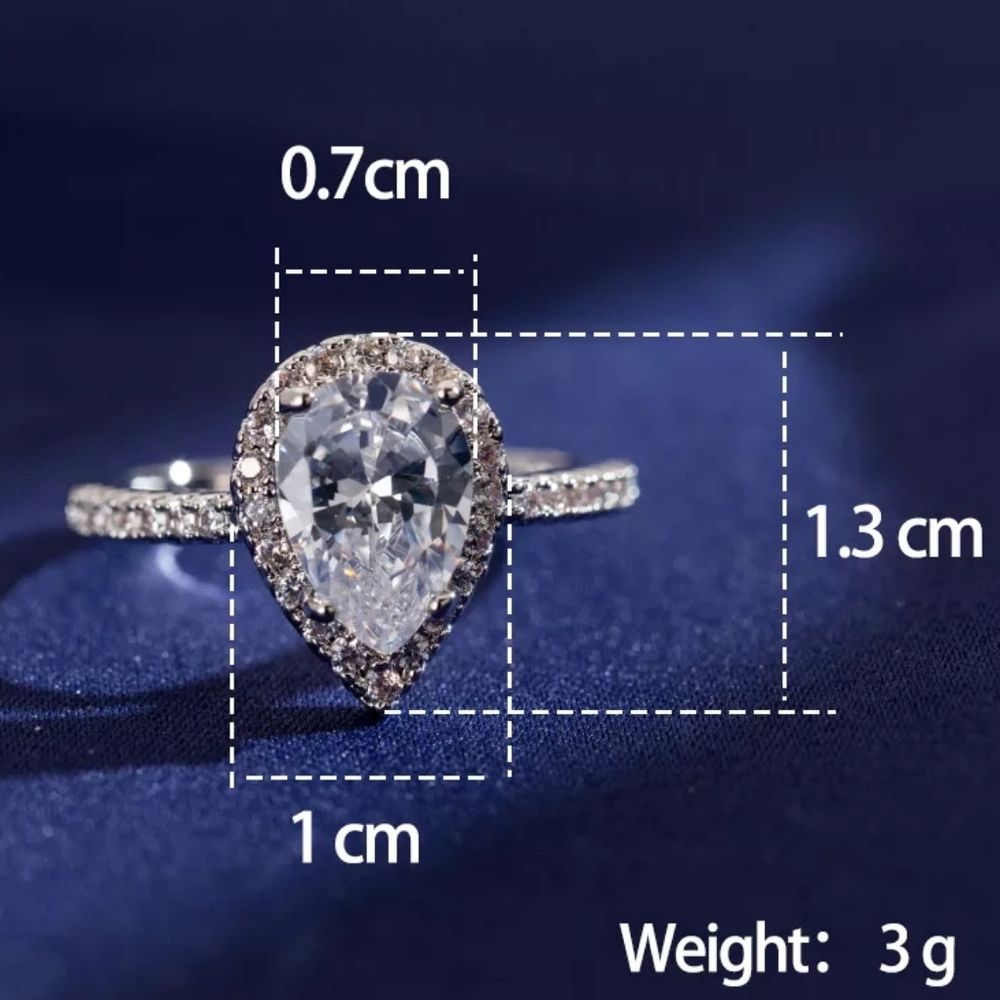 Pretty Tear Drop Crystal Ring - Picture 6 of 9